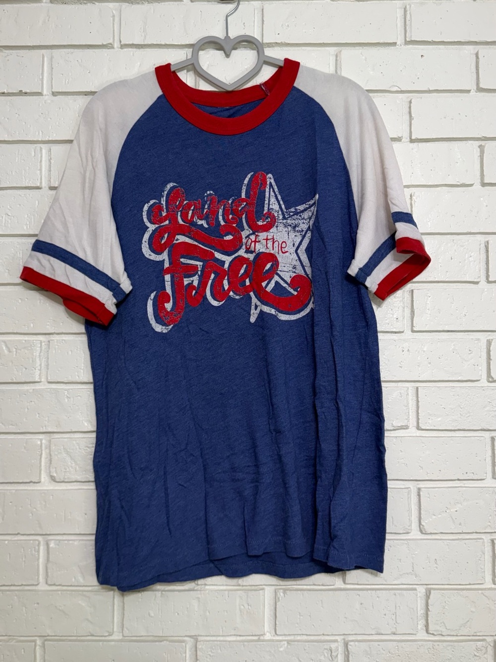 Texas True Threads Land of the Free Patriotic Raglan Tee Women’s Medium